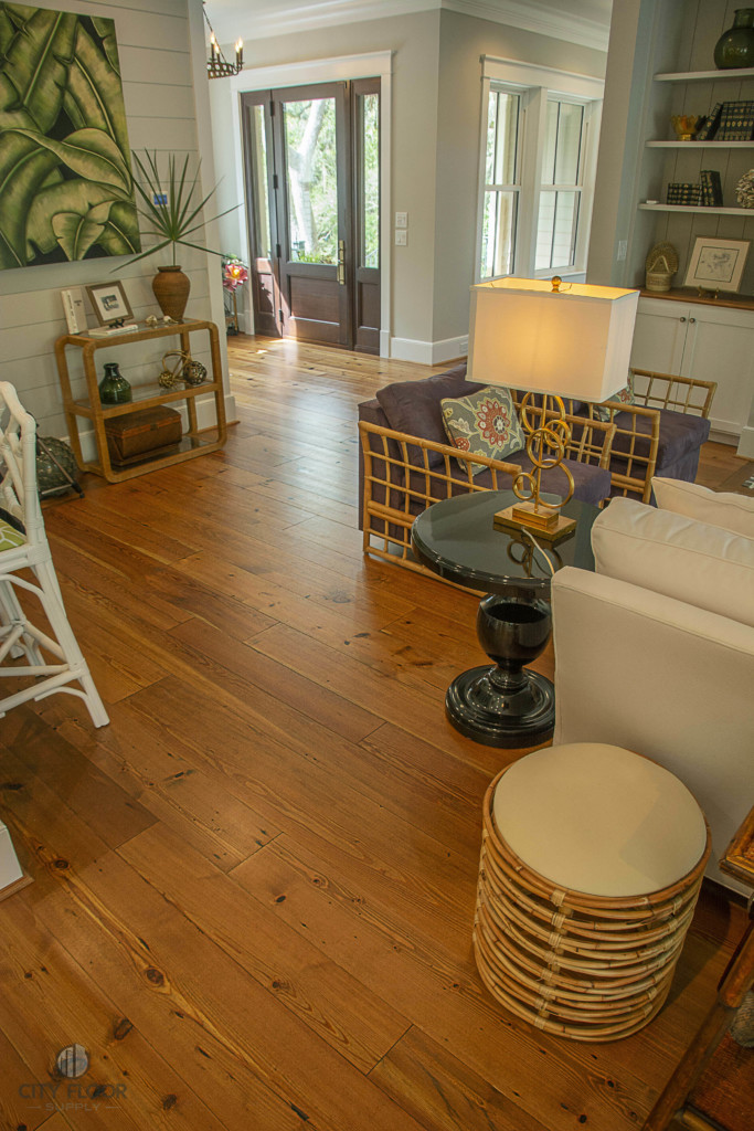 Wide Plank Floors in Kiawah Beach House Living Room