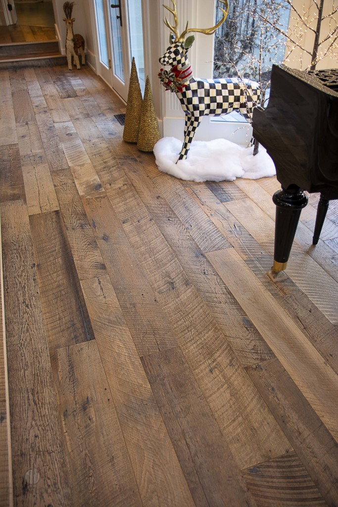 Reclaimed White Oak Barn Wood Floor