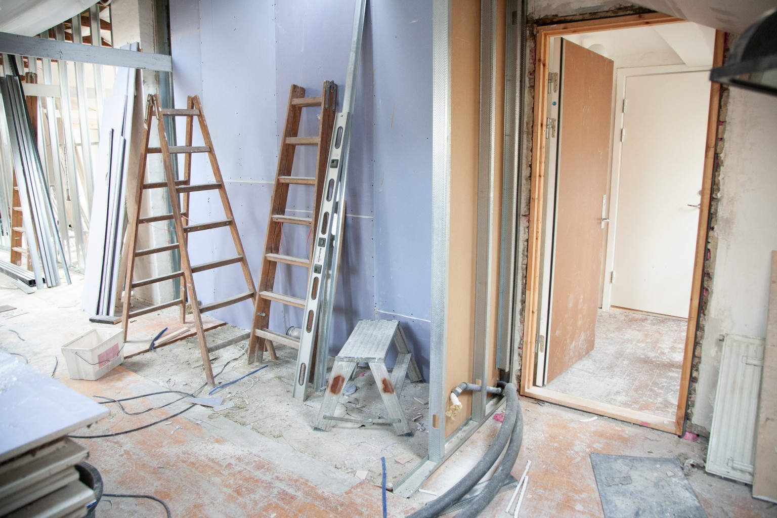 What to Expect During Home Renovations and Remodeling Projects